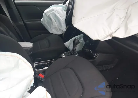 2022 Jeep Renegade Latitude 4X4 from USA, damaged, VIN ZACNJDB12NPN68653